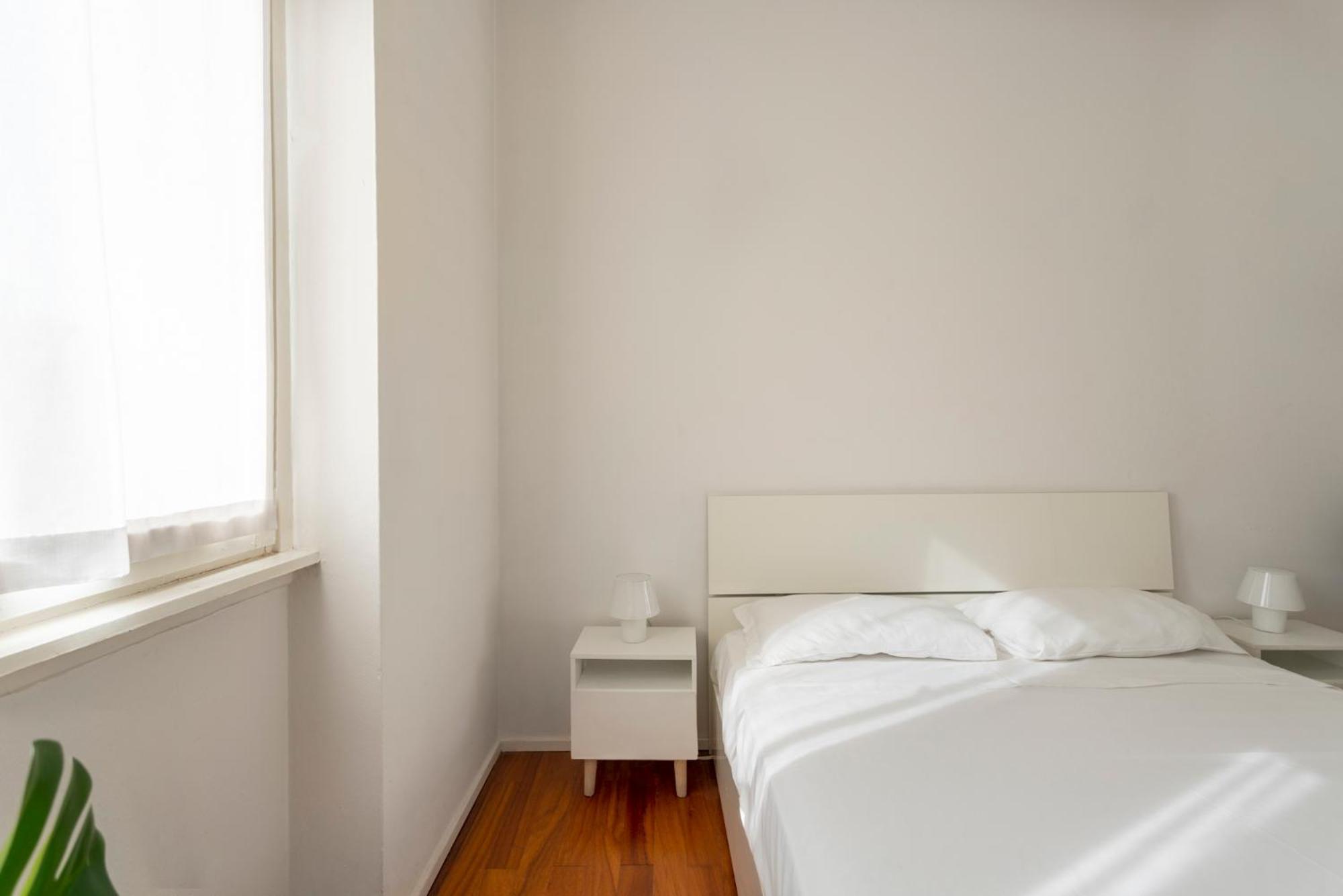 Apartment White & Beauty In Center *